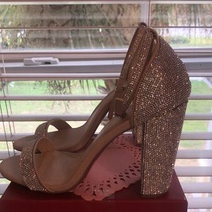 Size 10, Sparkly chunky silver heels!